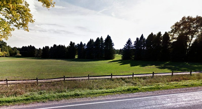 Riverbend Golf Course - 2012 Street View (newer photo)